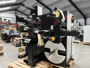 Flexo and label printing machine